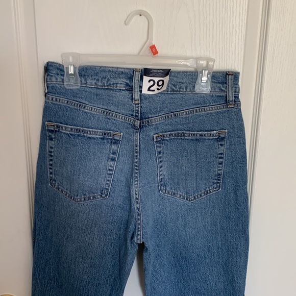 NWT Gap Sky High Rise Straight Jeans - Picture 2 of 4